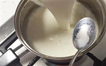 爽口的椰蓉牛奶小方的做法步骤5