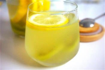 养颜排毒水-柠檬奇异果维他命C水的做法步骤7