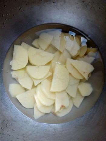 土豆片炒栲栳栳的做法图解2