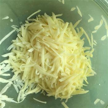 薄香洋芋擦擦的做法步骤3