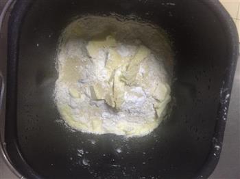 葡萄甜面包的做法步骤2