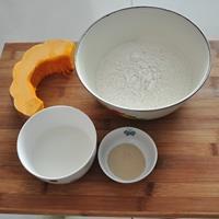牛奶南瓜发糕的做法步骤1