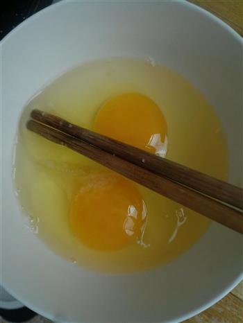 尖椒鸡蛋的做法步骤1
