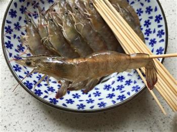 海盐烤大虾的做法步骤2