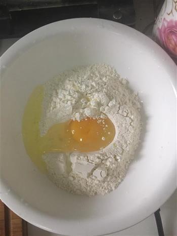 手擀面 西红柿鸡蛋打卤面的做法步骤1