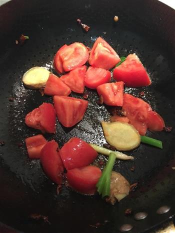 番茄土豆炖牛肉的做法图解3