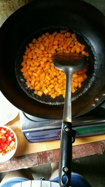 胡萝卜炒肉末的做法步骤2