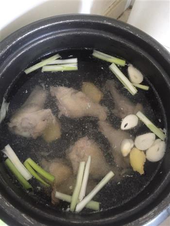香菇鸡汤的做法步骤1