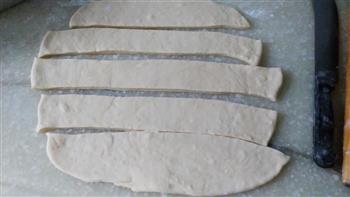 肉松沙拉面包的做法步骤7