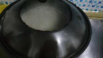 香菇糯米烧麦的做法步骤3