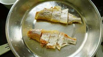 咸鱼蒸五花肉的做法步骤2