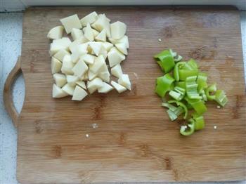 红烧土豆鸡块的做法步骤3