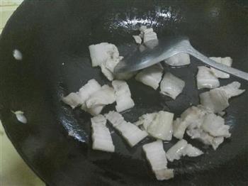 蒜苗香干回锅肉的做法步骤3