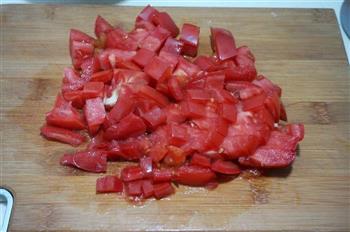 西红柿鸡汤面的做法步骤3