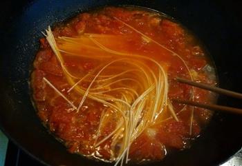 西红柿鸡汤面的做法图解7