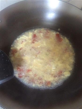 番茄鸡蛋面疙瘩汤的做法步骤4