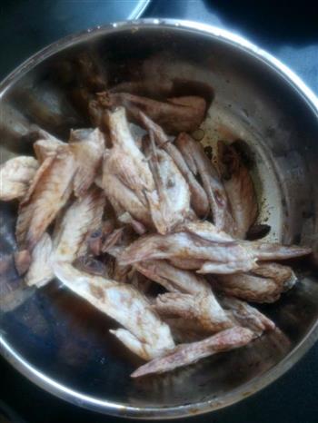 川味干锅鸡翅的做法步骤3
