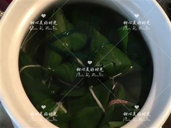 绿西米水晶粽的做法图解10