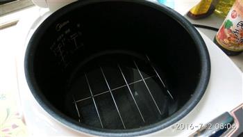 冬瓜炖排骨汤电饭煲的做法步骤3