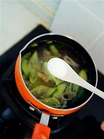 黄瓜鸡蛋粉条汤的做法步骤9