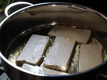 干贝蟹肉黄金豆腐的做法步骤1