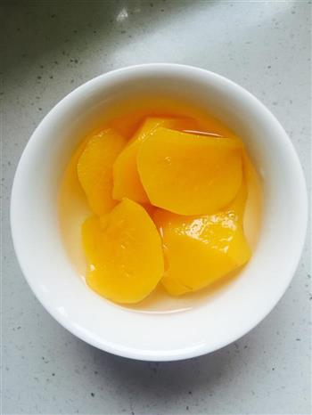 冰糖黄桃的做法步骤4