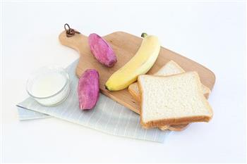 紫薯吐司卷 宝宝辅食微课堂的做法步骤1