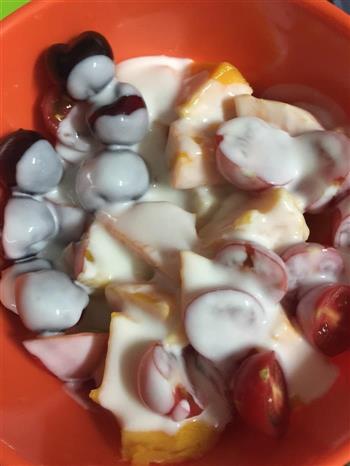 自制酸奶水果沙拉的做法步骤2