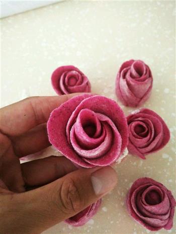 玫瑰花卷的做法图解3