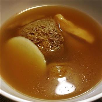 猴头菇螺肉片汤的做法图解8