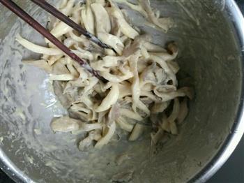 椒盐蘑菇的做法步骤3