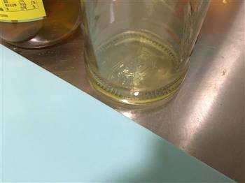蜂蜜柠檬水-美白又减肥的做法步骤3