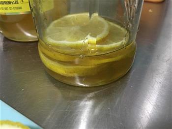 蜂蜜柠檬水-美白又减肥的做法步骤5