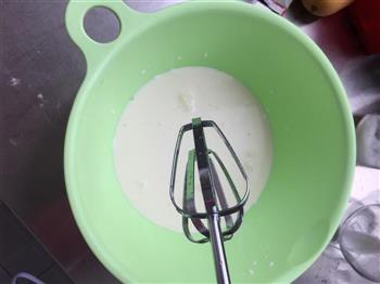 在家自制零基础电饭煲奶油水果蛋糕的做法步骤12