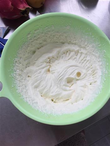 在家自制零基础电饭煲奶油水果蛋糕的做法步骤13