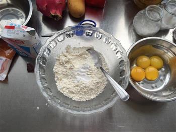 在家自制零基础电饭煲奶油水果蛋糕的做法图解3