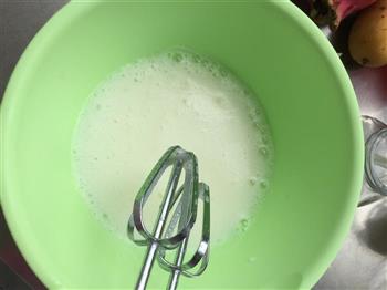 在家自制零基础电饭煲奶油水果蛋糕的做法步骤8