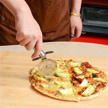 手工双拼披萨的做法步骤23