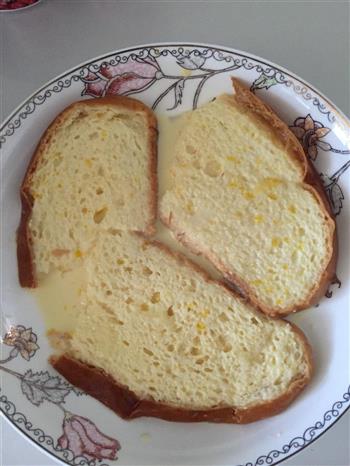 微波炉烤面包片的做法步骤5