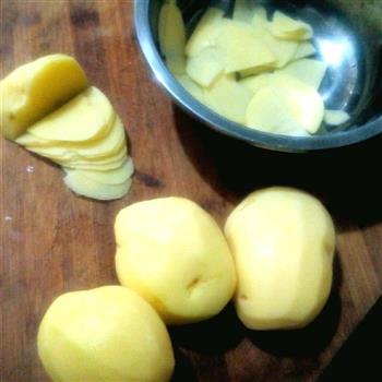 超级简单美味-孜然土豆片的做法步骤1