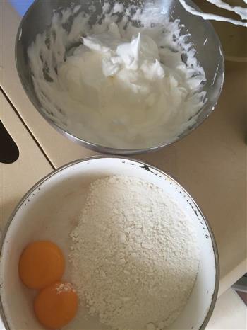 牛奶鸡蛋煎饼的做法图解1
