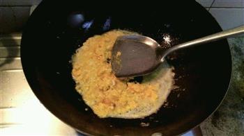 蛋黄焗南瓜的做法图解6