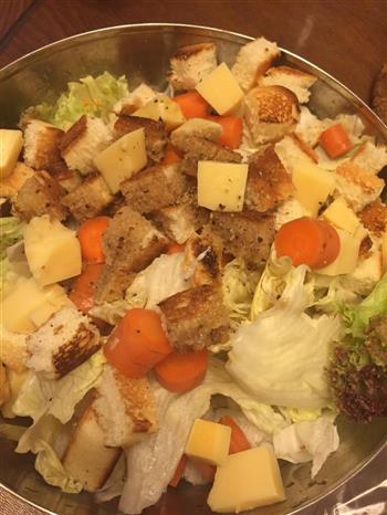 黄波芝士蔬菜沙拉的做法图解1