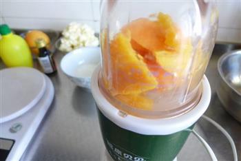 盛夏清凉甜品-酸奶黄桃奶酪慕斯的做法图解6