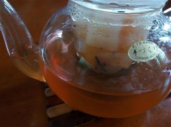 芒果蜜桃红茶的做法图解3