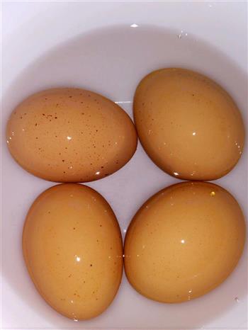 自制咸鸡蛋个个都流油的做法步骤2