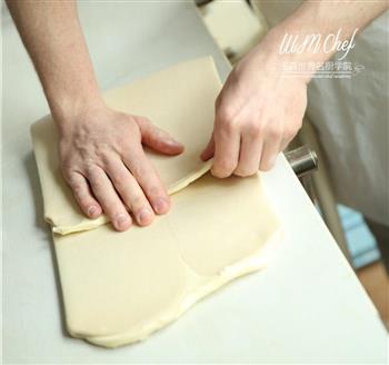 维也纳结面包怎么做，维也纳结面包怎么做好吃，维也纳结面包做法