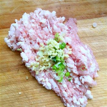 西葫芦肉夹怎么做，西葫芦肉夹怎么做好吃，西葫芦肉夹做法