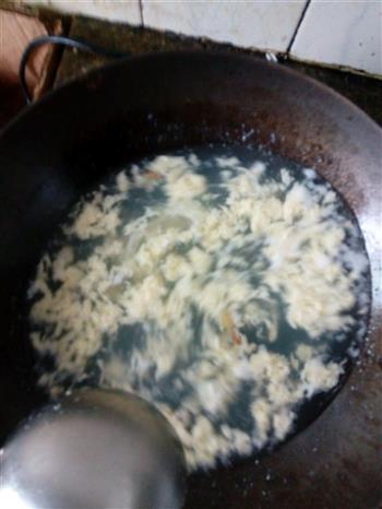 清香的紫菜蛋汤‘’鲜而不腻的做法步骤4