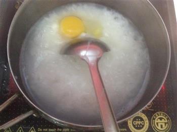 鸡蛋粥的做法图解1